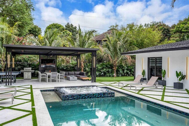 Photo - 15001 NE 9th Ave