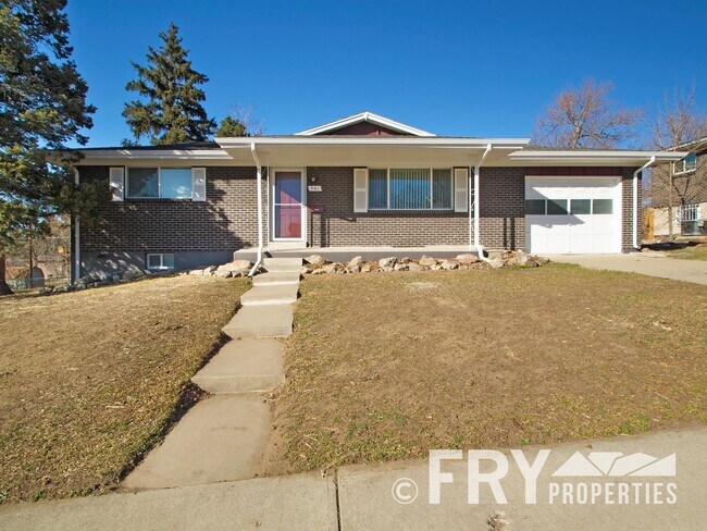Building Photo - Bright, Clean Ranch Home in Sherrelwood