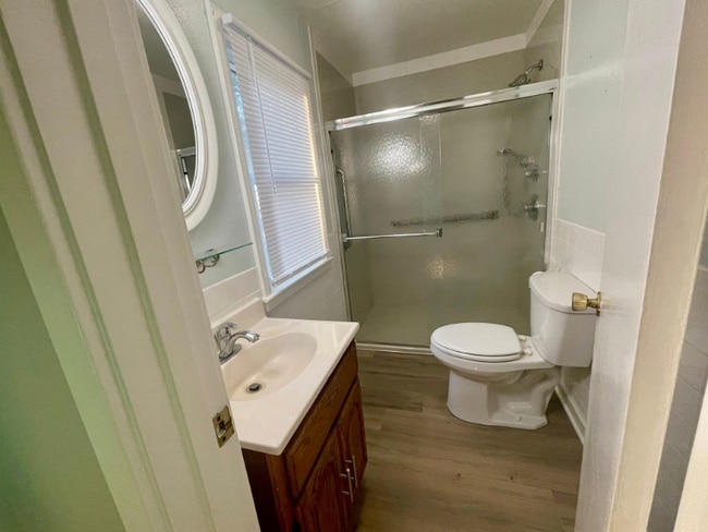 Photo - 2055 140th St