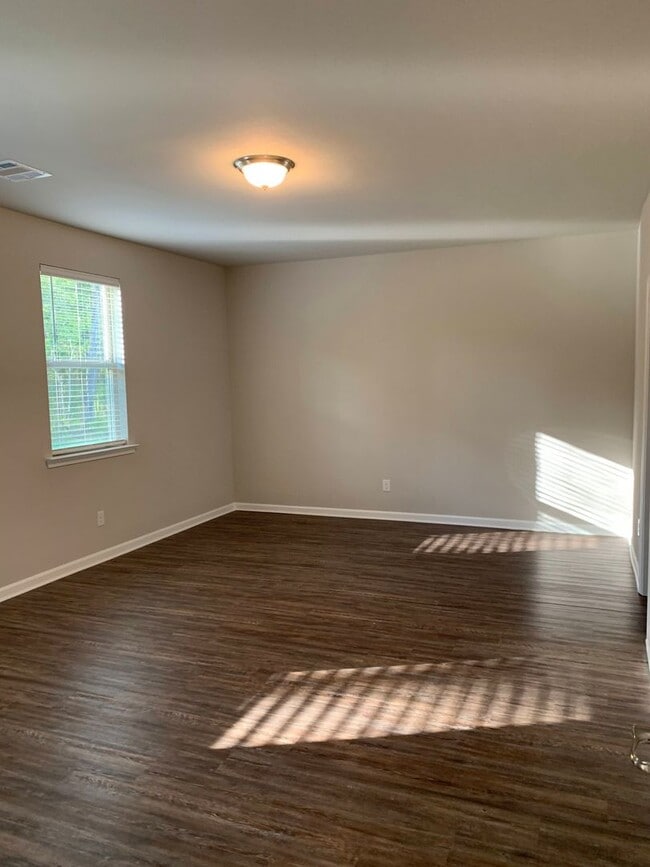 Photo - 7601 Trailview Dr