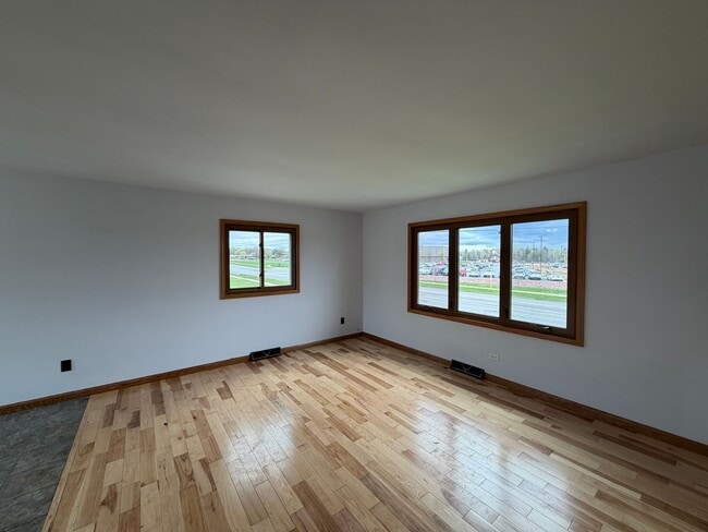 Photo - 5 Bed 2 Bath Single Family Home in Marshfield
