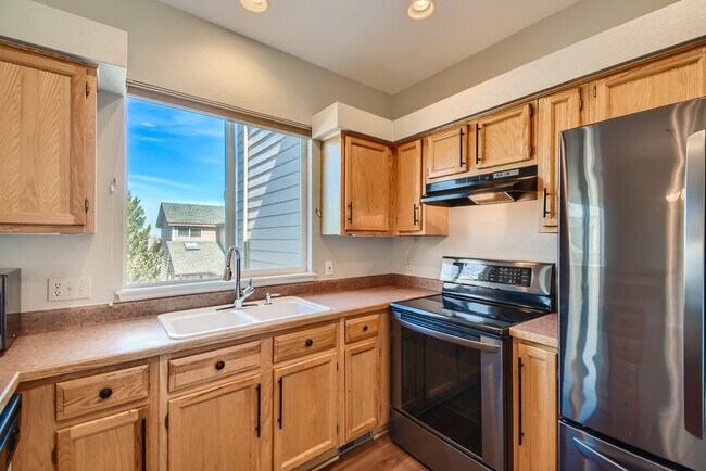 Kitchen - 7600 W Coal Mine Ave