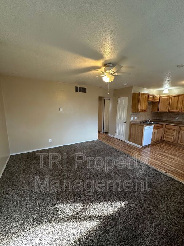 Photo - 1517 10th Ave