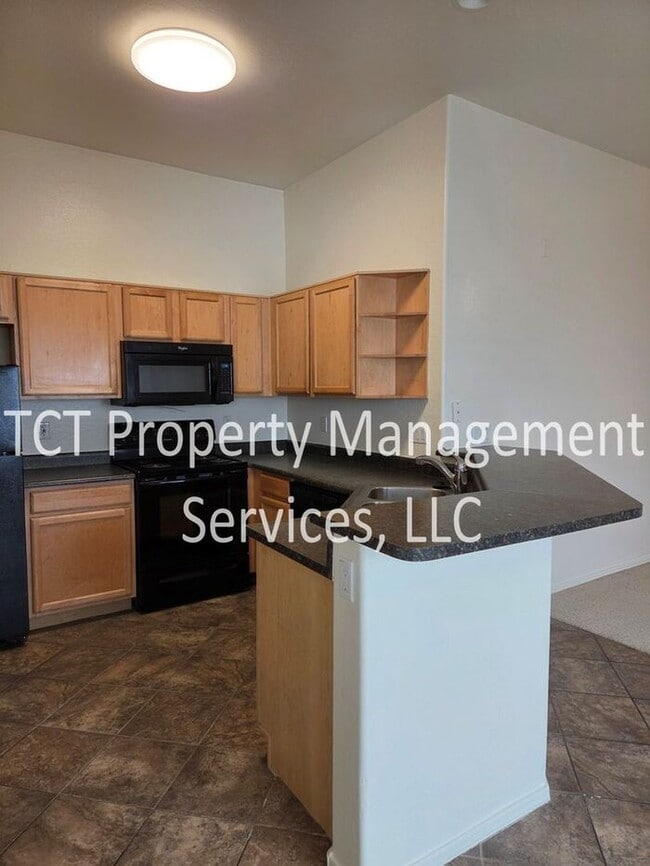 Great 3 Bed, 2 Bath with Open Floor Plan!