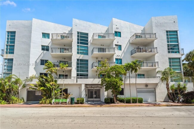 Building Photo - 7700 Collins Ave Unit 3