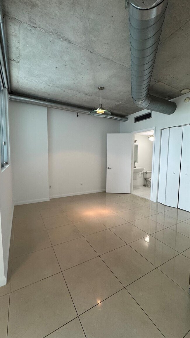 Photo - 690 SW 1st Ct Unit 1427