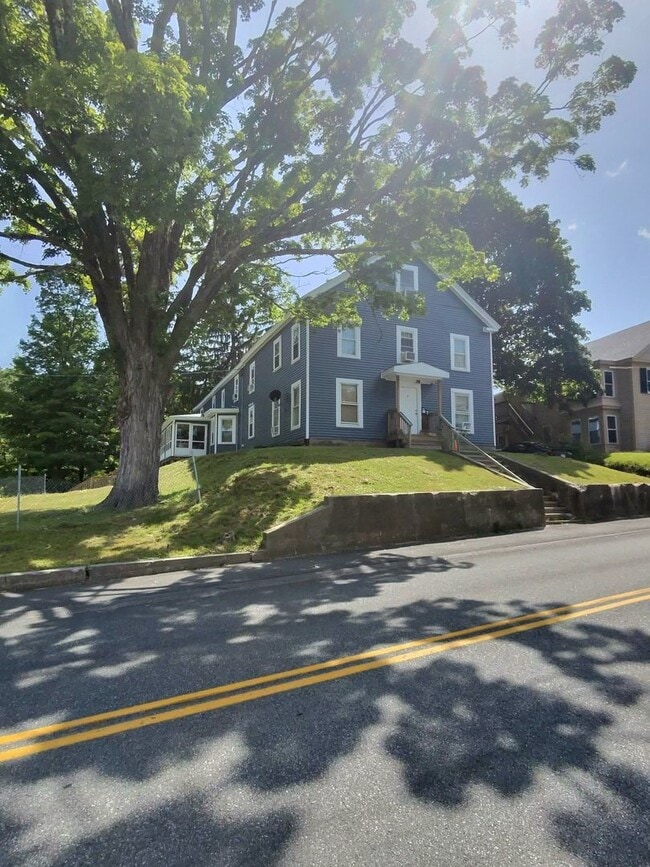 Photo - 1181 Chestnut St Unit 4