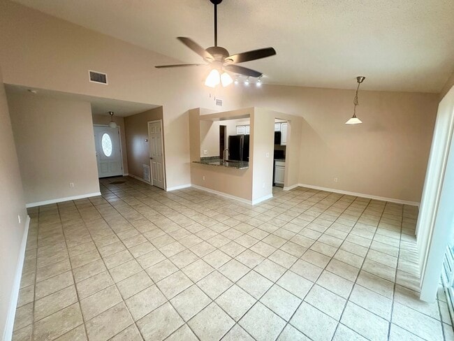 Photo - 346 N Cervidae Dr