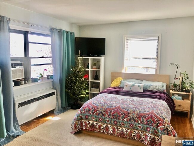 Photo - 400 Fairview Ave Unit 4J