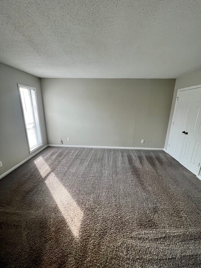 Sharonridge Apartments