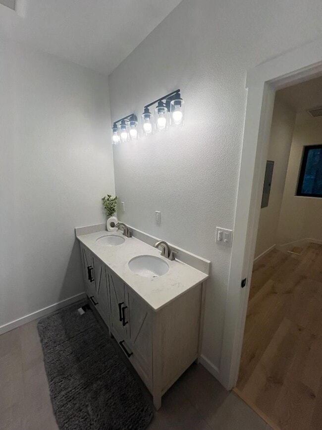 Photo - 3317 Fir Ave