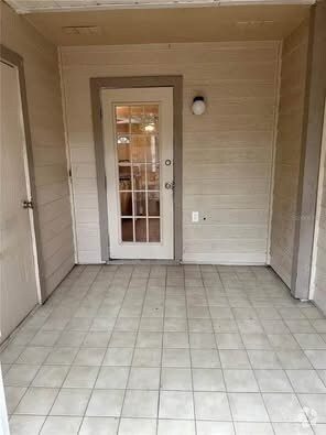 Building Photo - 2105 Fletchers Point Cir Rental