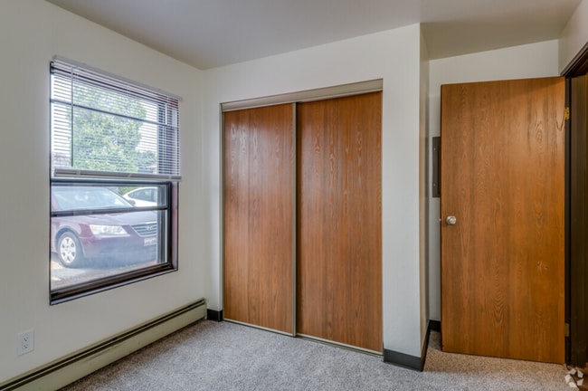 Fairway Apartments