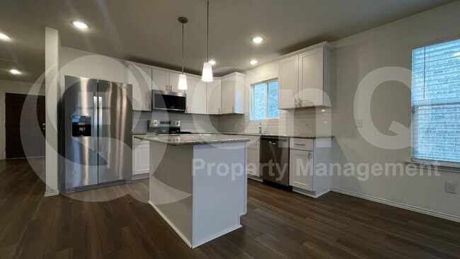 Photo - 1315 Binfield Dr