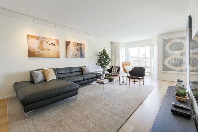 Photo - 75 Hancock St Unit 03