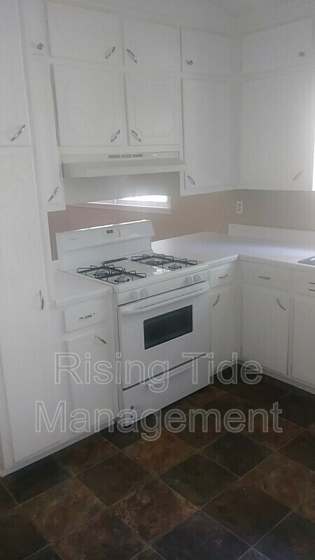 Photo - 1042 Mesa Dr