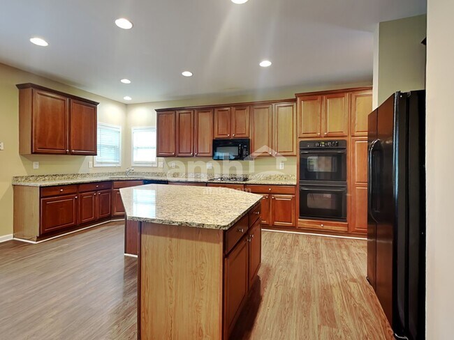 Photo - 2737 Autumn Bluff Way