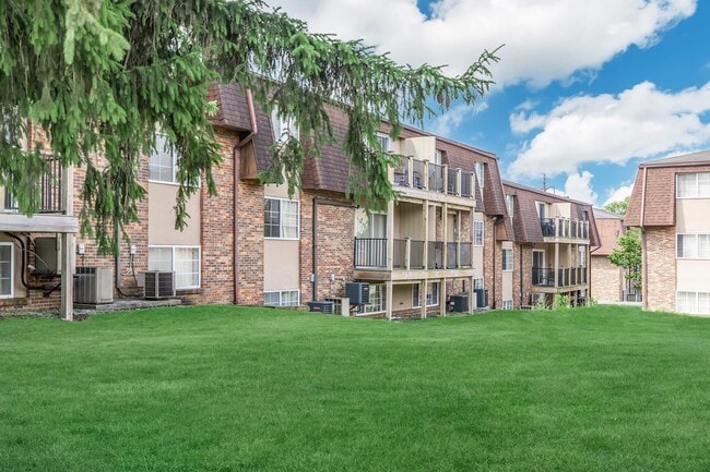 Building Photo - Gaslight Village Rental