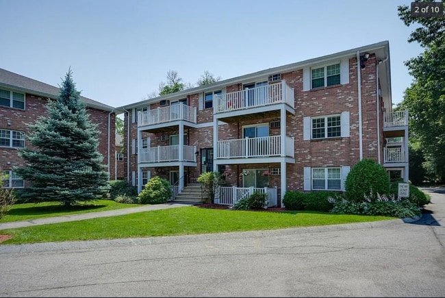 Photo - 10 Karen Cir Unit 10