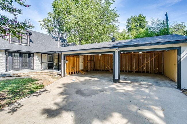 3257 Greene Ave