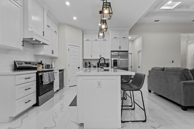 Photo - 7425 Lake Havasu