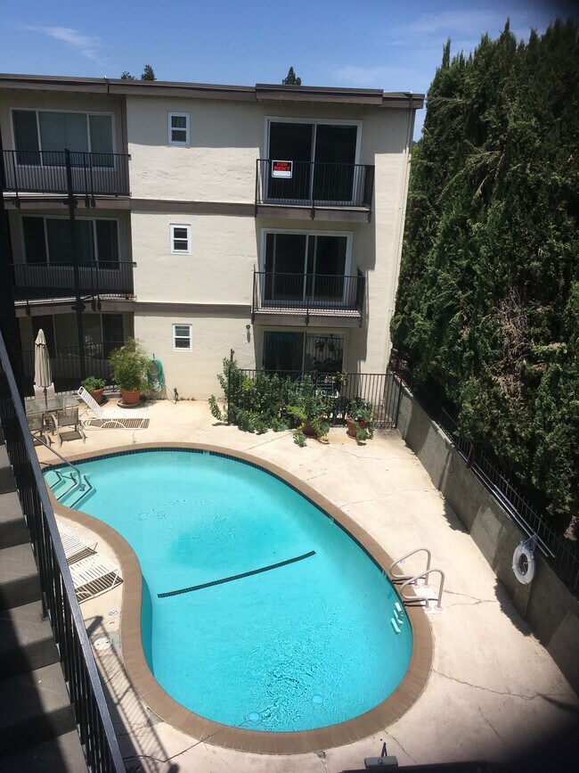 Photo - 1743 Carmel Dr Unidad 1