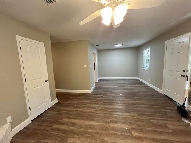 Photo - 2431 Ramblewood Ct