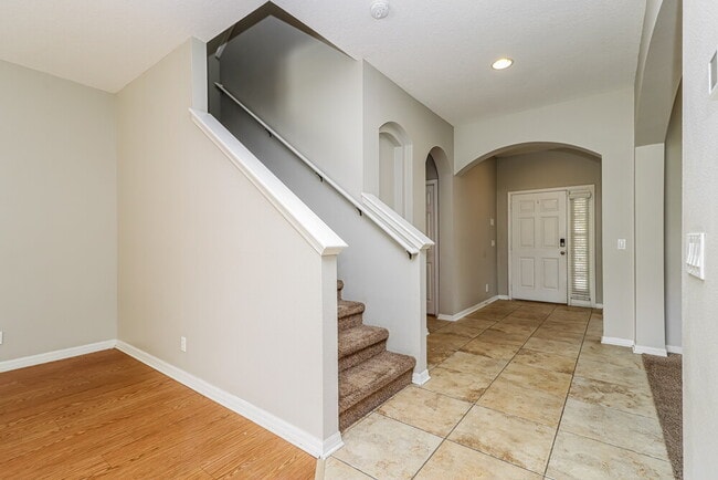 Photo - 806 15th St NE