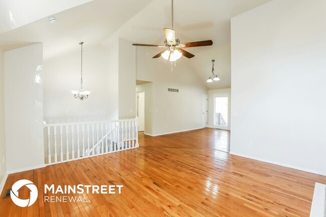 Photo - 10926 Rowland Ave