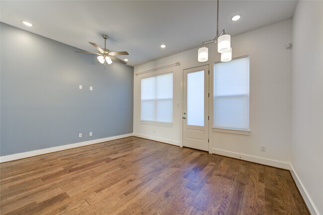 Photo - 8964 Zurcher Ln