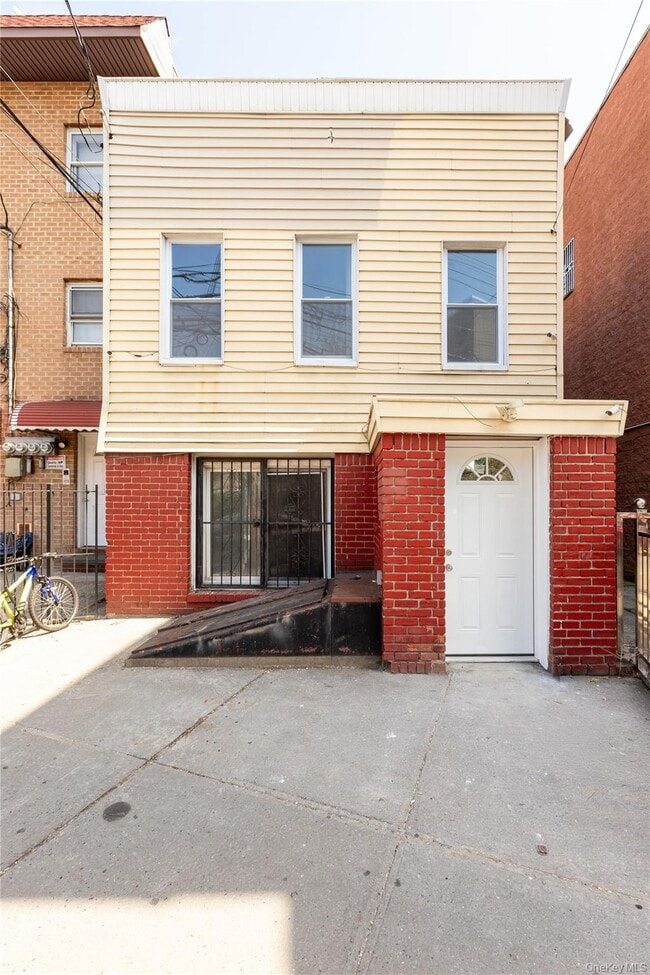 Building Photo - 100-30 Martense Ave Unit Apt. 1