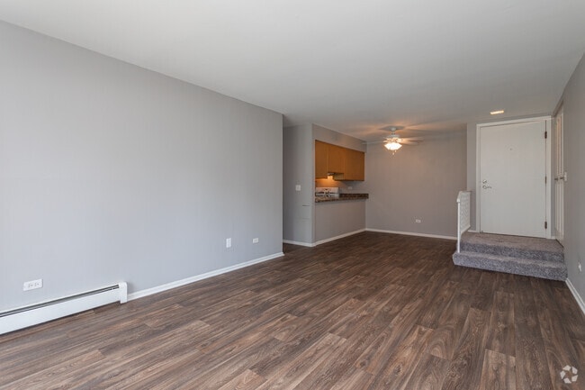 Photo - Emerald Pointe Apartments