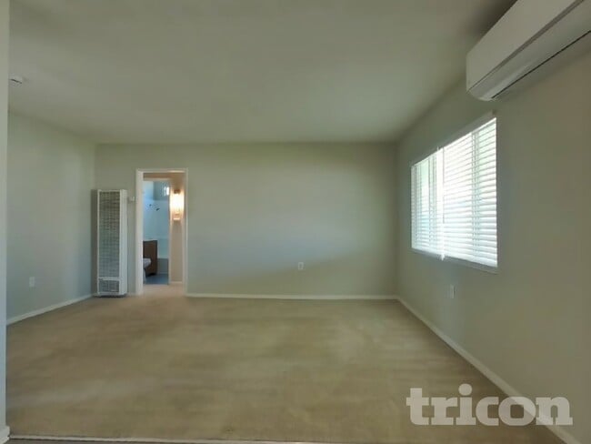 3290 Conejo Dr