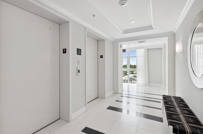 Photo - 100 NE 6th St Unidad 506