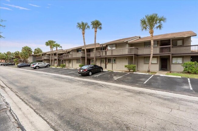 6332 Newtown Cir Unit 32B5