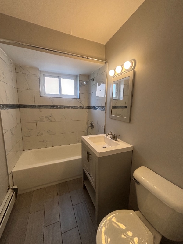 Photo - 2057-2068 W 135th St Unidad 2057-1