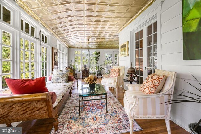 Photo - 9343 Stenton Ave