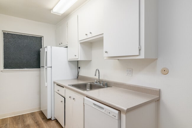 Photo - 521 Alameda del Prado Unit 127A