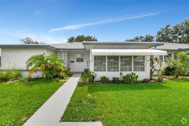 Building Photo - 1165 S Drive Cir Rental