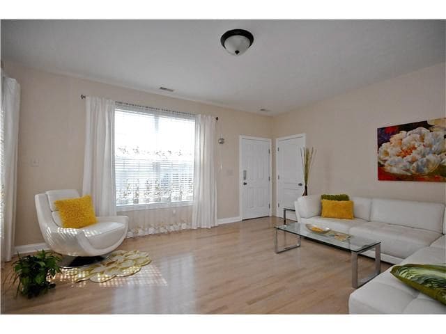 Photo - 4041 Bullfinch Way