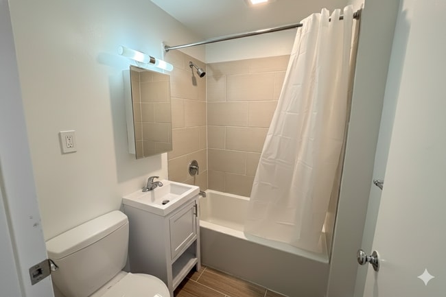 Photo - 530 Massachusetts Ave Unidad 1