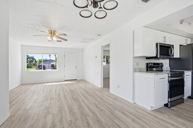 1130 Alabar Ln