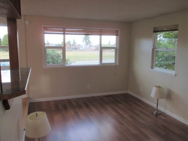 Photo - Delightful 3 Bedroom, 1 Bathroom Home in Tacoma
