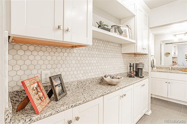700 N Washington St Unit 207