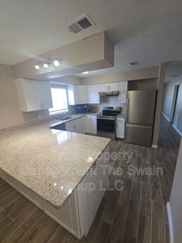 Photo - 3316 Timberline Rd W