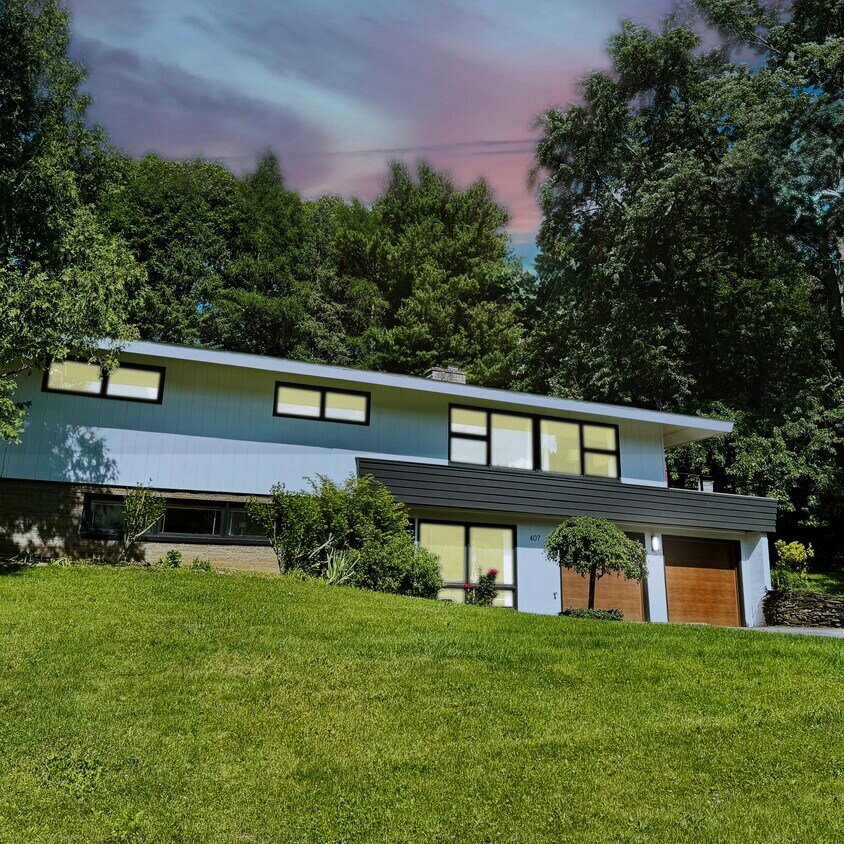 Photo - 407 Churchill Ln (Fayetteville, NY)