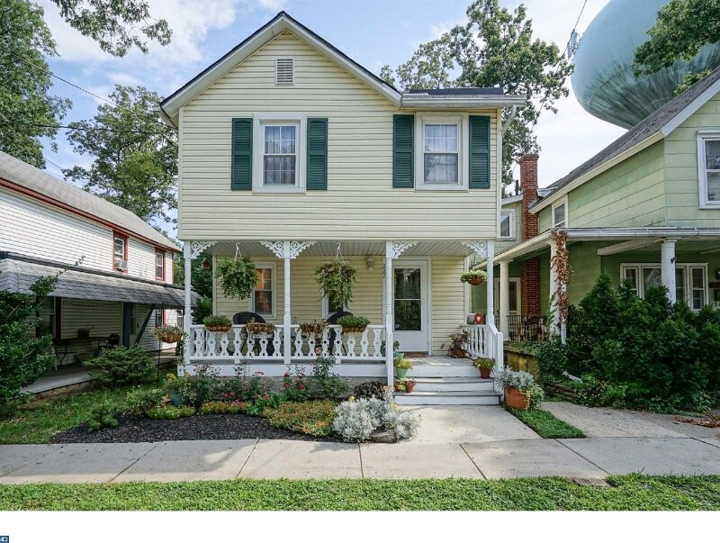 Photo - 227 West Ave