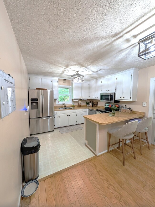 Photo - 5212 Hickory Fork Rd
