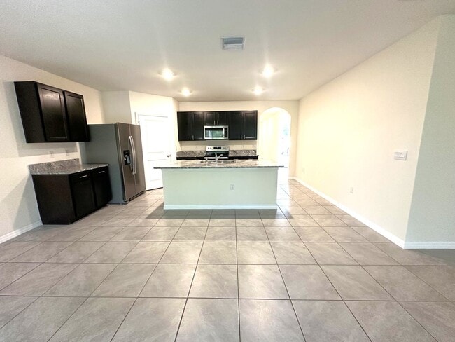 Photo - Lake Diamond North 4 Bed, 2 Bath