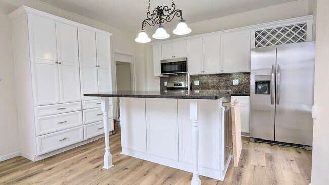 Photo - 1712 Sherman Ave